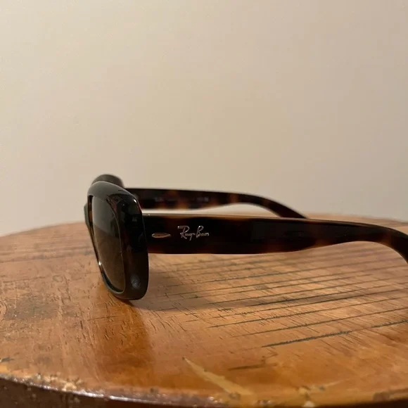 New Ray-Ban Women's Jackie Ohh RB4101 Tortoise Shell Sunglasses - Picture 5 of 10
